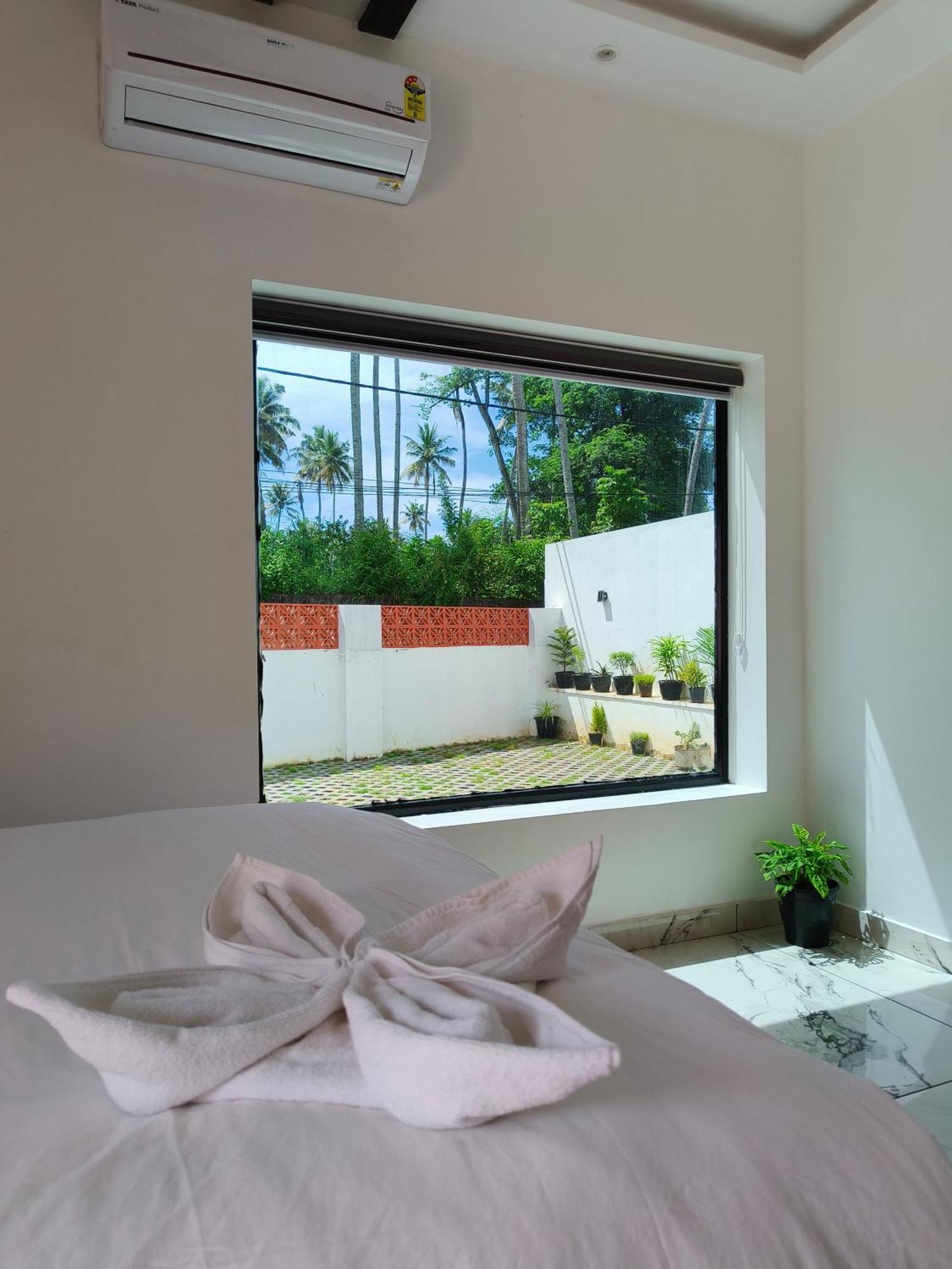 Wavealokam Beach Retreat Варкала Екстериор снимка