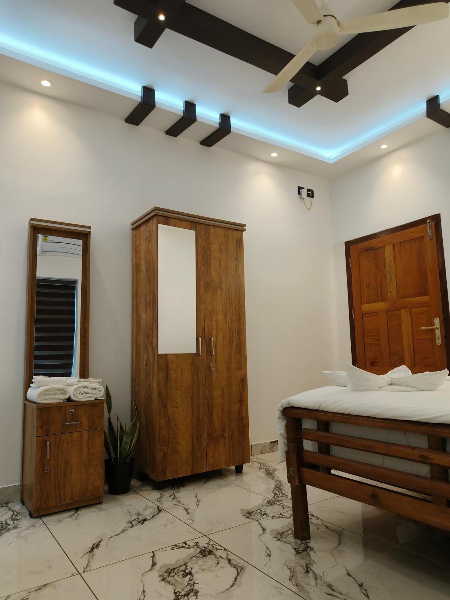Wavealokam Beach Retreat Варкала Екстериор снимка